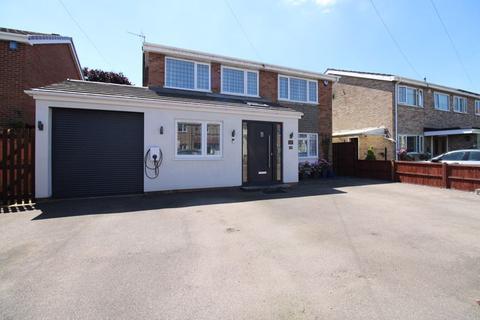 5 bedroom detached house for sale, Silver Street, Bedford MK44