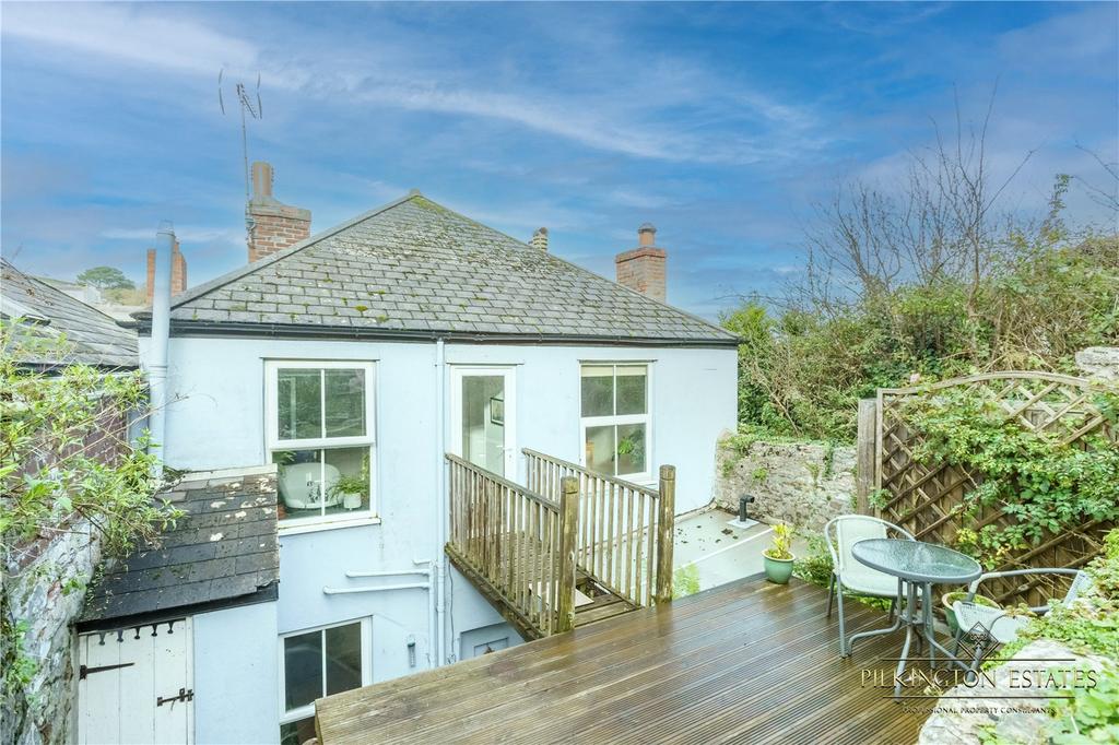 Millbrook, Torpoint PL10 3 bed end of terrace house for sale £280,000