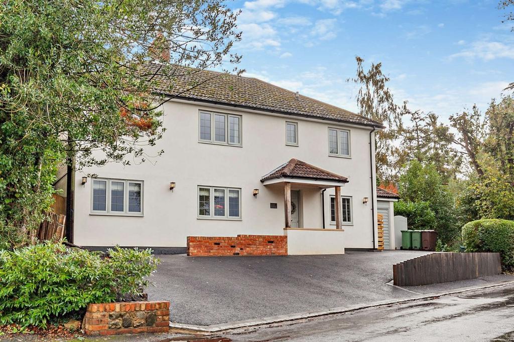 Romford Road, Pembury, Tunbridge Wells, Kent 4 bed detached house for