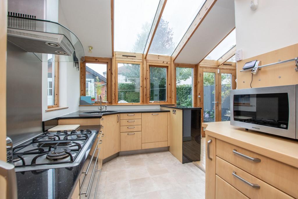 Denton Avenue, Roundhay, Leeds 4 bed semidetached house for sale £