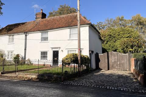 3 bedroom cottage to rent, Woodhill Road, Chelmsford CM2