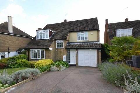 4 bedroom detached house to rent, Claremont Road, Hadley Wood, Hertfordshire, EN4