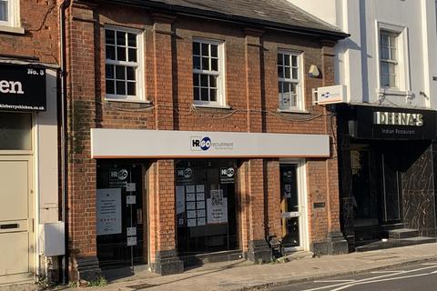 Shop to rent - 5 Northgate End, Bishop`s Stortford