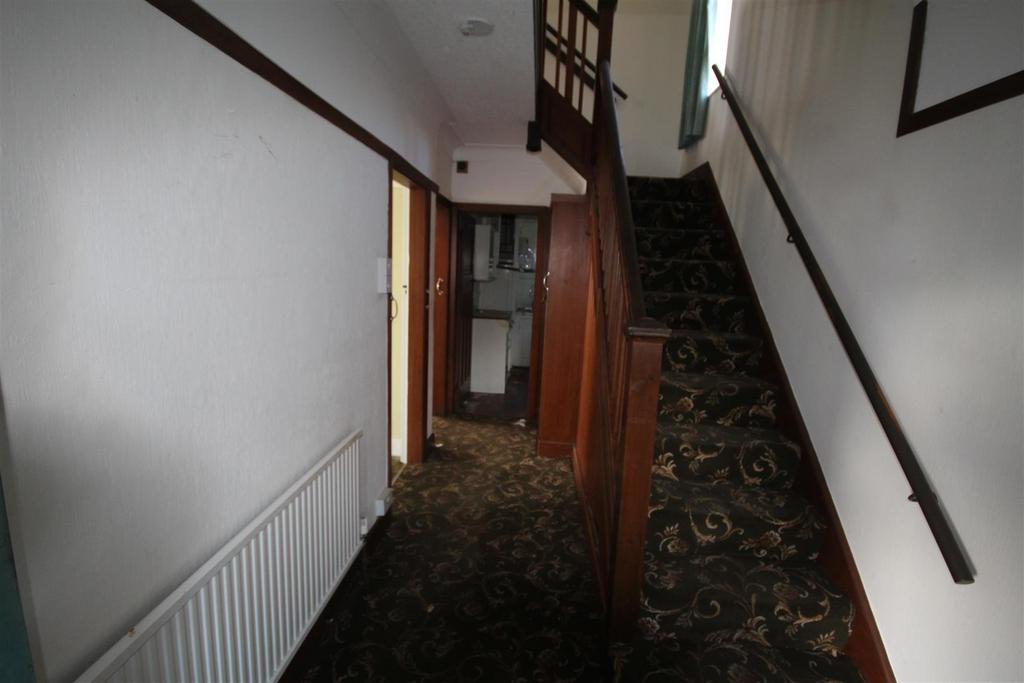 Llanrwst Road, Glan Conwy 3 bed detached house for sale £275,000