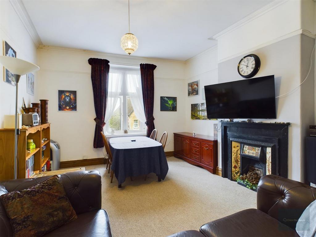 Wingfield Road, Trowbridge BA14 1 bed flat for sale £156,000