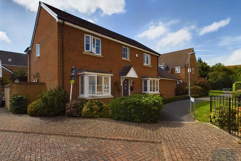 11 Heron Walk, Trowbridge, BA14 7GA