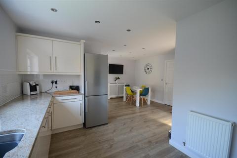 11 Heron Walk, Trowbridge, BA14 7GA