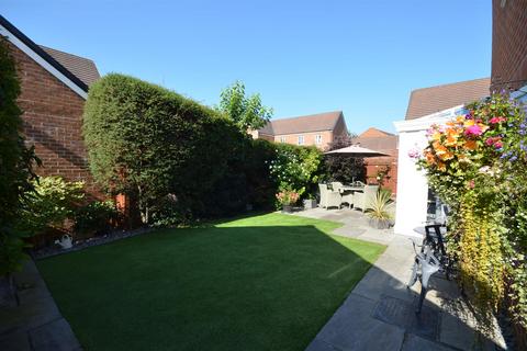 11 Heron Walk, Trowbridge, BA14 7GA