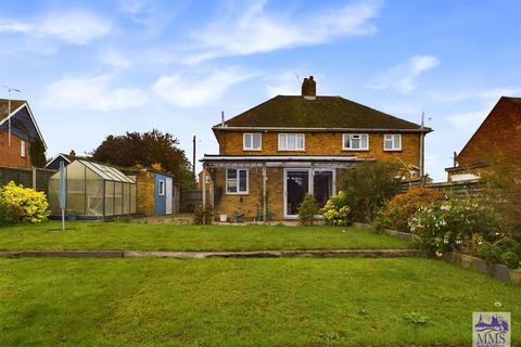 14 Hughes Drive, Wainscott, Rochester, ME2 4LN