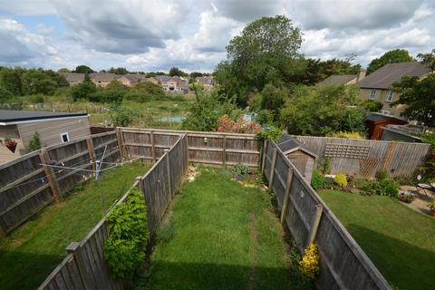 2 bedroom terraced house for sale, Chaffinch Drive, Trowbridge BA14