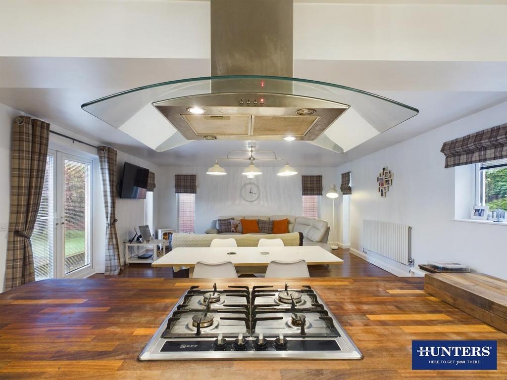 Kitchen Family Room