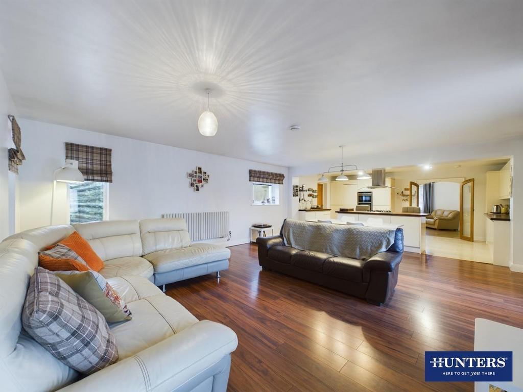 Kitchen Family Room