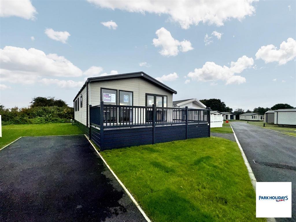 Brand new Woodland View Holiday Park, Corton, Lowestoft 3 bed park home