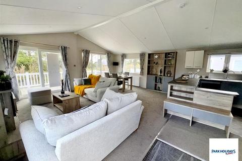 2 bedroom park home for sale, Broadland Sands Holiday Park, Corton, Lowestoft