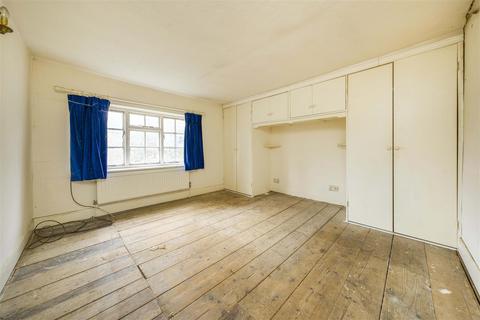 2 bedroom cottage for sale - Petersham Road, Richmond