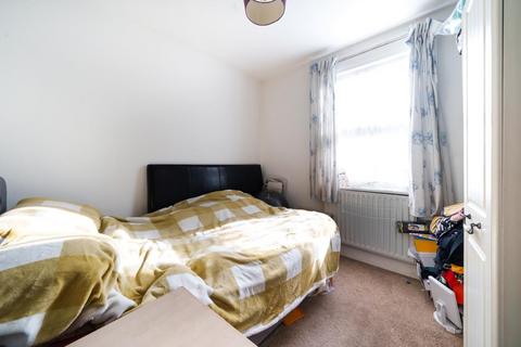 212 Brownhill Road, London, SE6 1AT