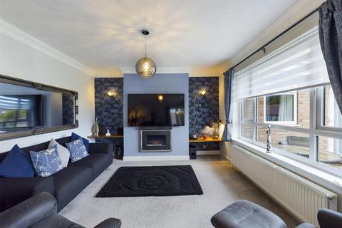 3 bedroom detached bungalow for sale - Raincliffe Grove, Scarborough, YO12 5BX