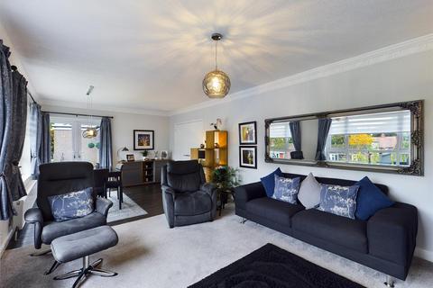 3 bedroom detached bungalow for sale - Raincliffe Grove, Scarborough, YO12 5BX