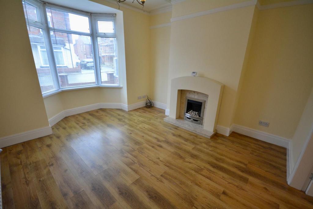 Park Lane, Darlington 3 bed house £750 pcm (£173 pw)
