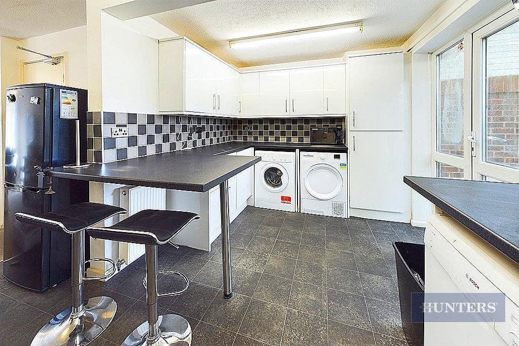 CAM01635 G0-PR0234-STILL003.jpg