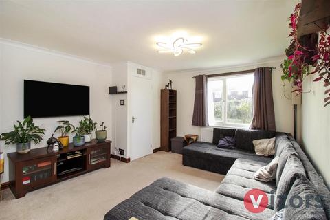 17 Blakemere Close, Redditch, B98 0LY