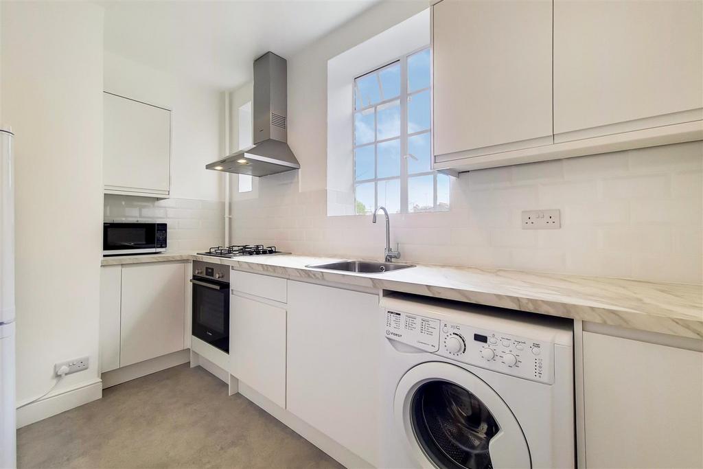 5 Kitchen-1.jpg