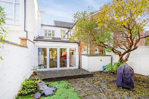 1, 32 Albert Road, Merstham, Redhill, RH1 3LU