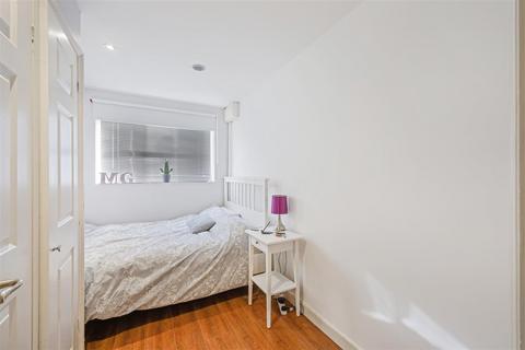 1, 32 Albert Road, Merstham, Redhill, RH1 3LU