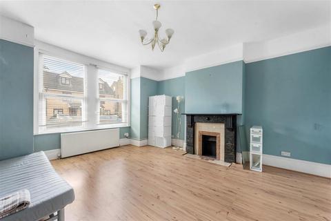 1 bedroom flat for sale, Kidderminster Road, Croydon
