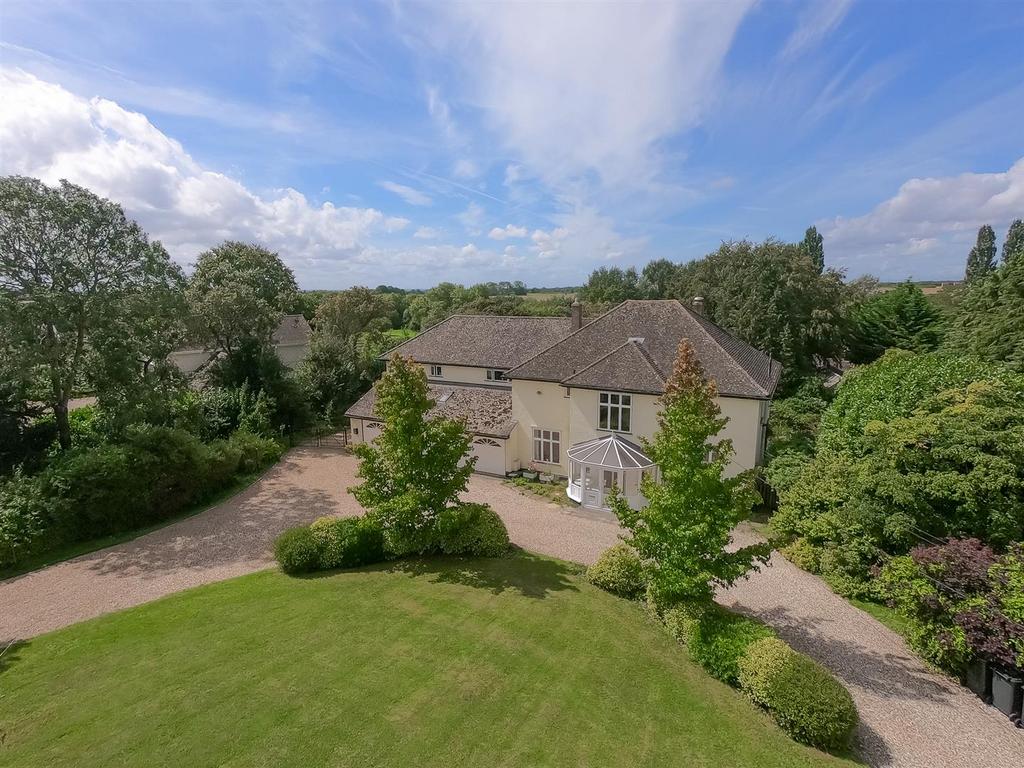 Corbett Road, Carterton 6 bed detached house for sale £925,000