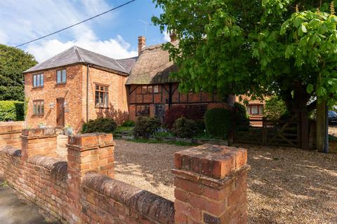 7 bedroom detached house for sale, High Street North, Stewkley, Buckinghamshire
