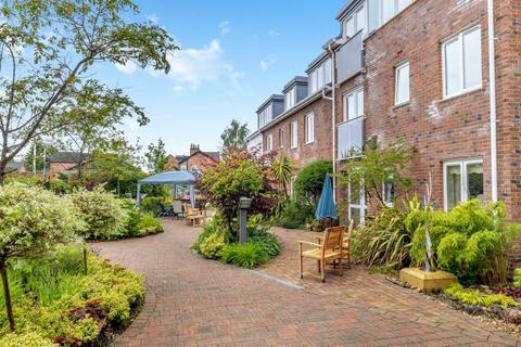 Lymm - 1 bedroom apartment for sale