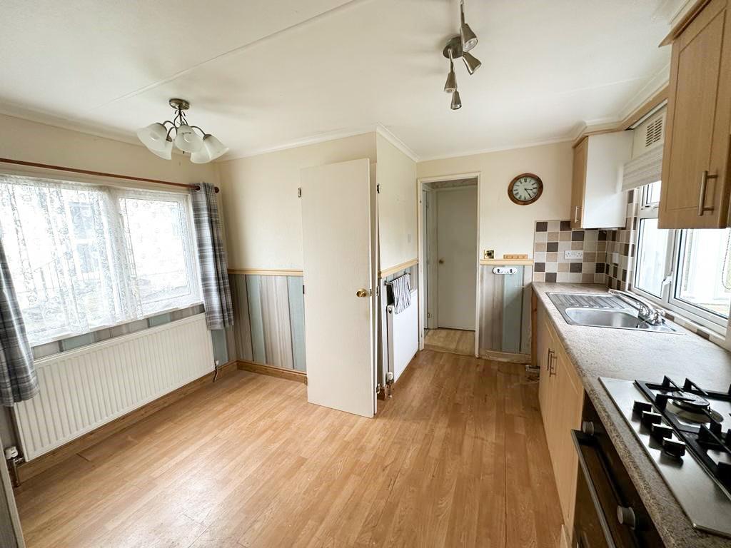 The Avenue, Overdale Park, Skipton 2 bed park home for sale £150,000