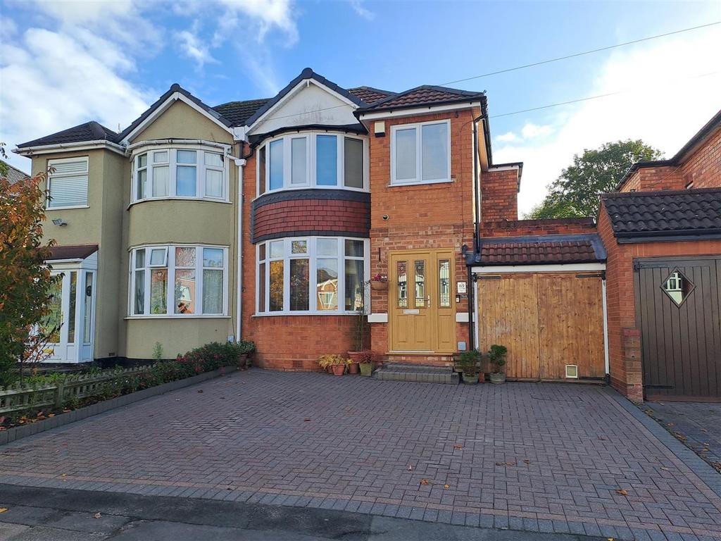 Cranes Park Road, Sheldon, Birmingham 3 bed semidetached house for