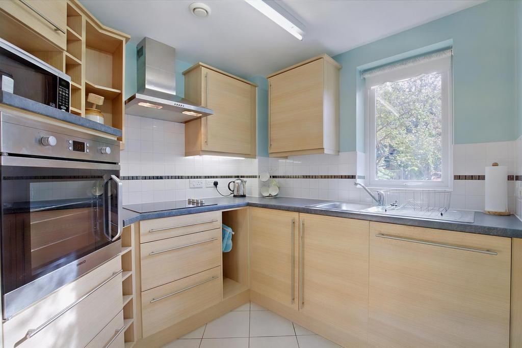 8574724-interior12-800.JPG