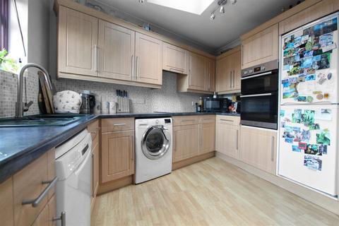 22 Clarendon Road, Cheshunt, Waltham Cross, EN8 9DJ