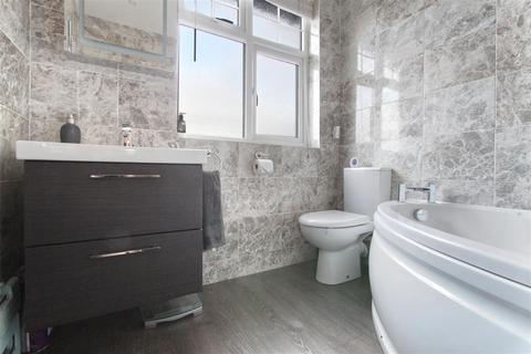 22 Clarendon Road, Cheshunt, Waltham Cross, EN8 9DJ