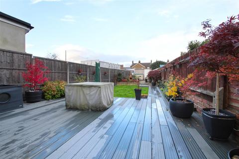 22 Clarendon Road, Cheshunt, Waltham Cross, EN8 9DJ