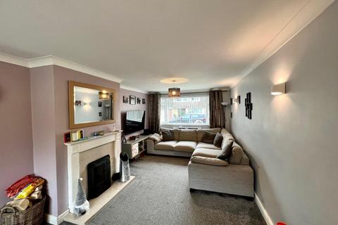 15 Berkeley Close, Charfield, Wotton-under-edge, GL12 8TE
