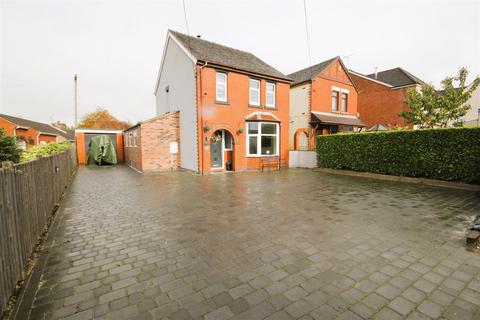46 The Green, Cheadle, Stoke-on-trent, ST10 1PH