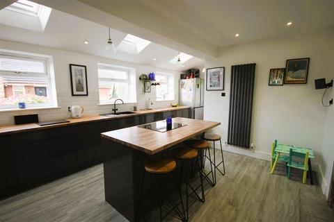 46 The Green, Cheadle, Stoke-on-trent, ST10 1PH