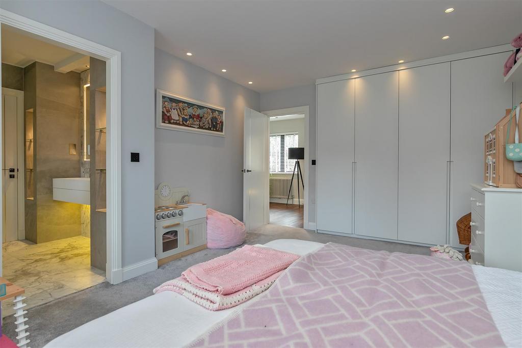 58 Batchwood Drive-77.jpg