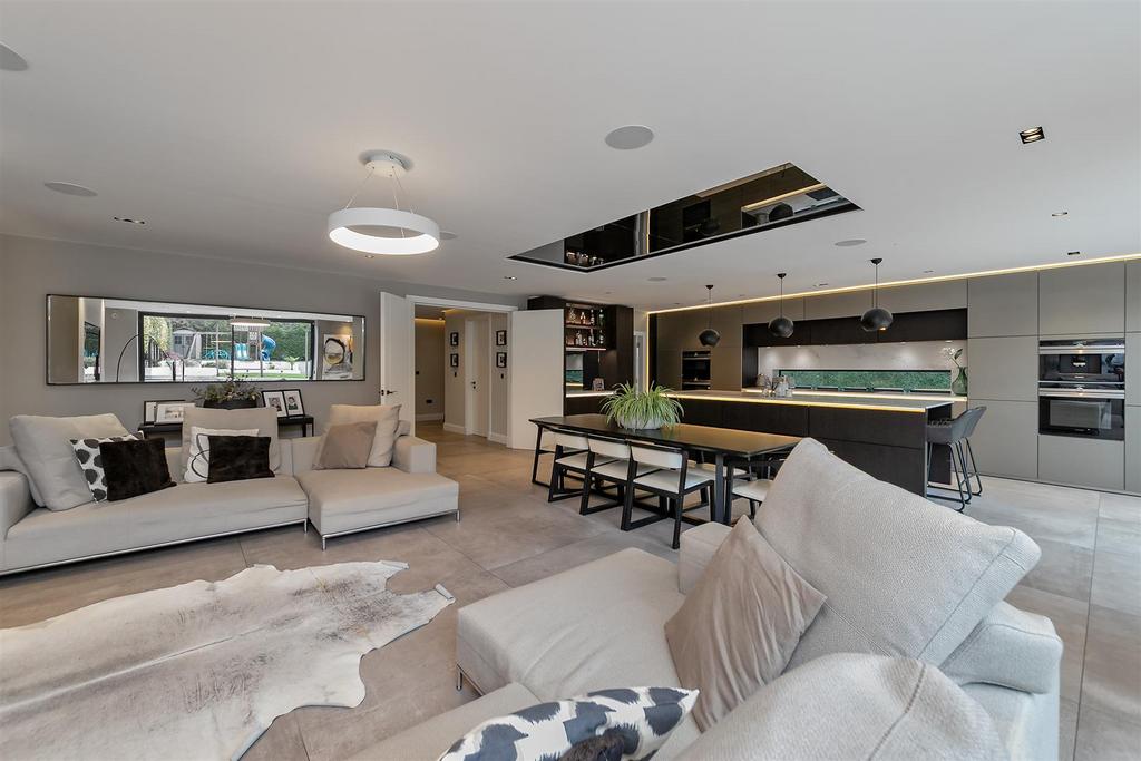 58 Batchwood Drive-60.jpg