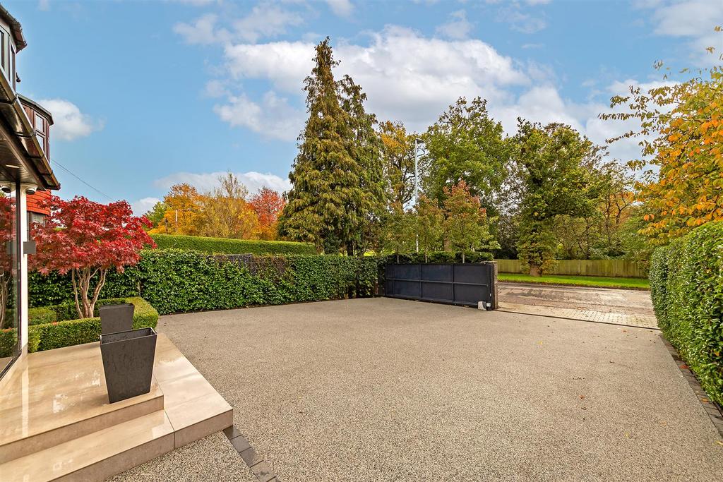 58 Batchwood Drive-19.jpg