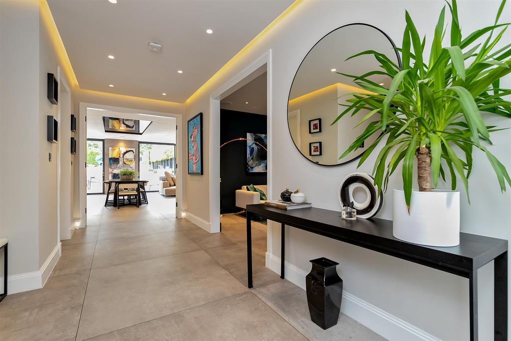 58 Batchwood Drive-21.jpg