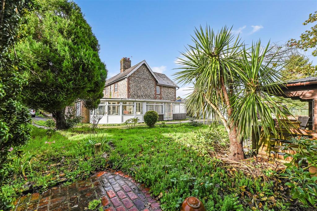 Church Lane, Eastergate 2 bed semidetached house for sale £499,500