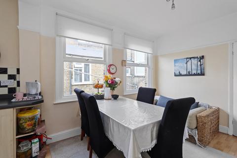 3 bedroom flat for sale - South Ealing Road, Ealing, W5