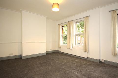 1 bedroom house to rent, Hawarden Road, London