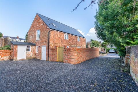 2 bedroom semi-detached house for sale, 5 Crewkerne Place, Bridport