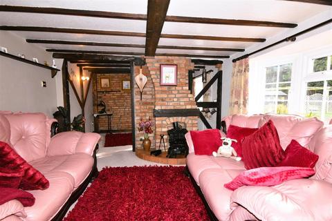 2 bedroom cottage for sale, Coney Green, Collingham, Newark